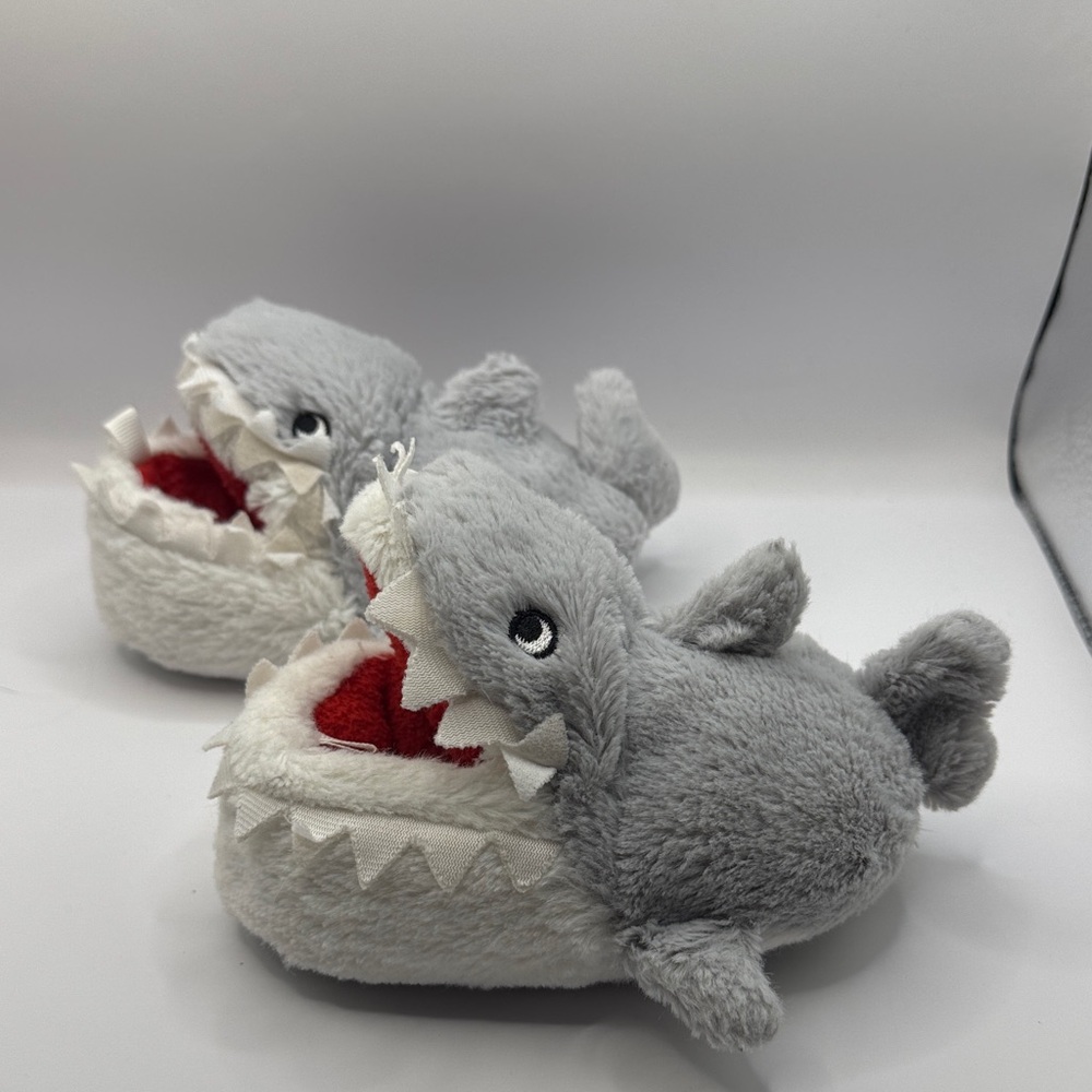 Carter’s Shark Plush Slippers Kids Size Small 5/6 Gray Red Cozy Cute